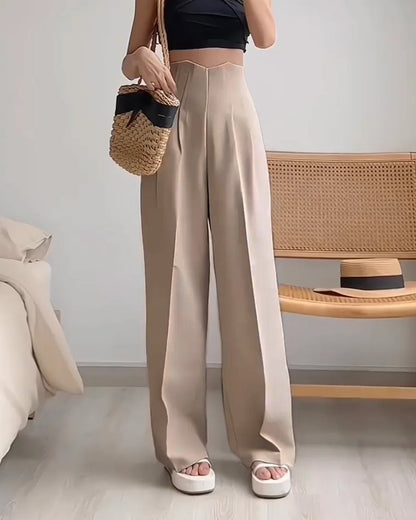 CONTOUR WAIST PLEATED PANTS