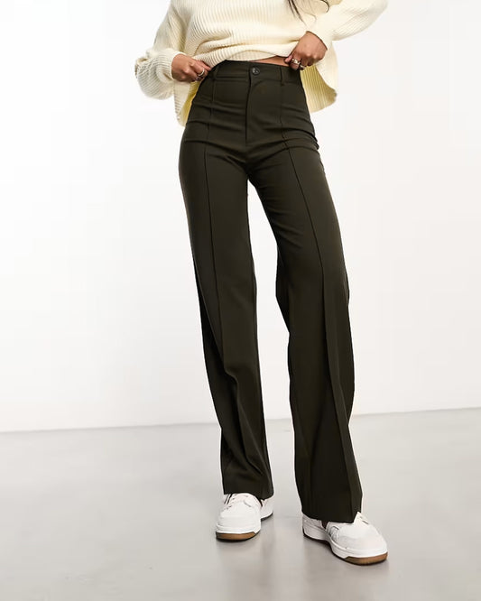 PINTUCK PLEATS PANTS