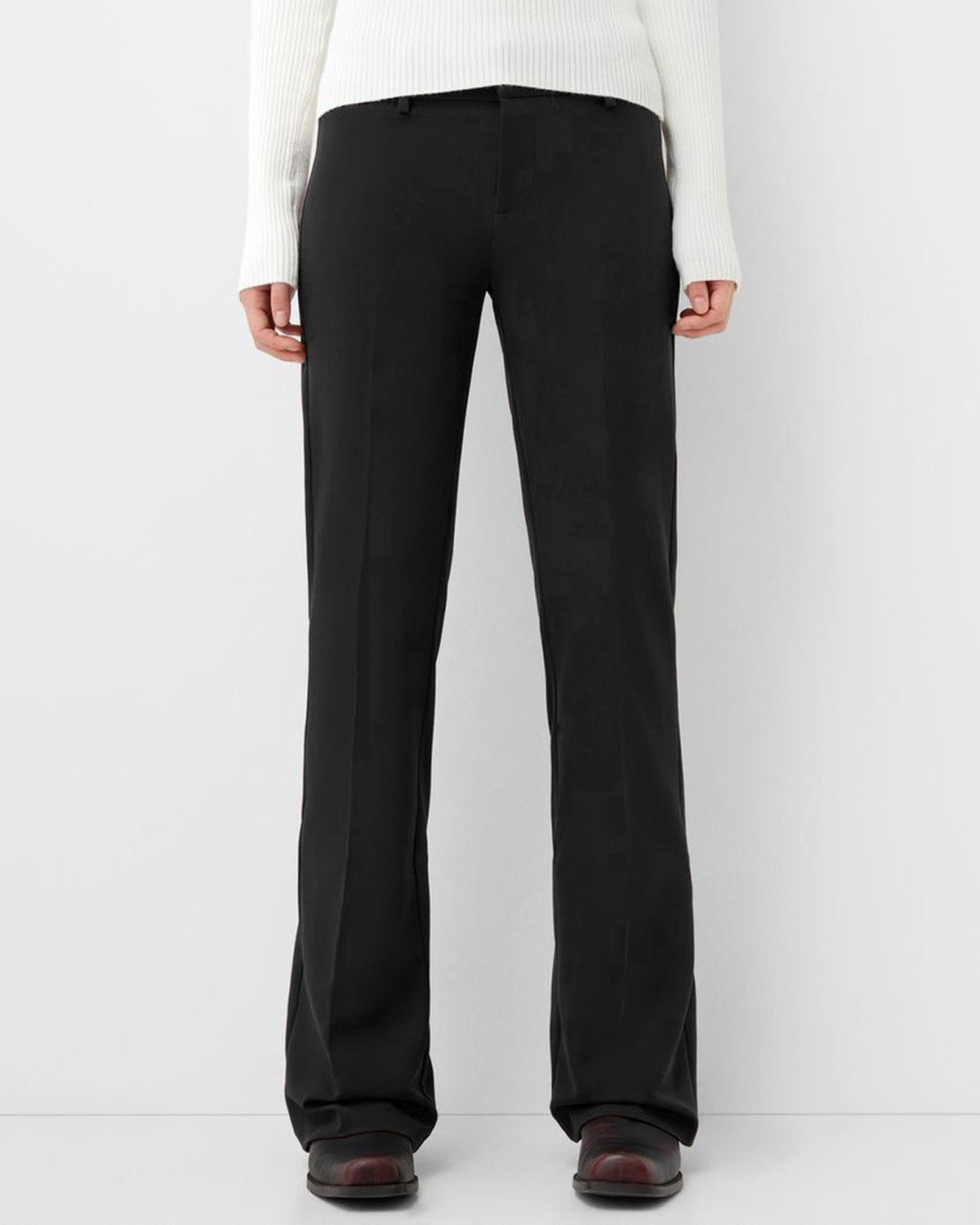 WELT IN POCKET STRAIGHT PANTS