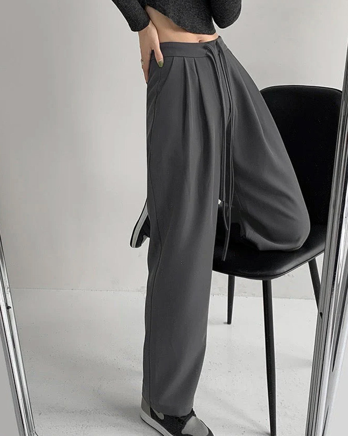 DRAWSTRING PLEATED PANTS