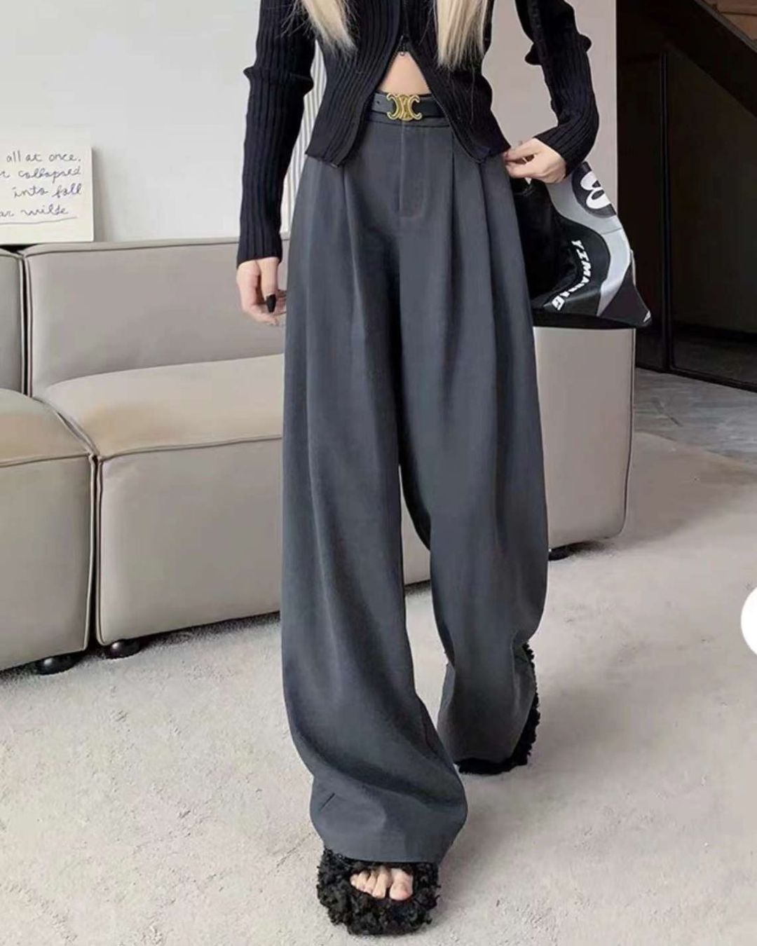 PLEATED STRAIGHT PANTS